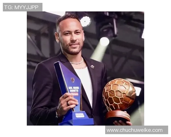 个子虽低却技艺超群的足球明星们如何在绿茵场上书写传奇