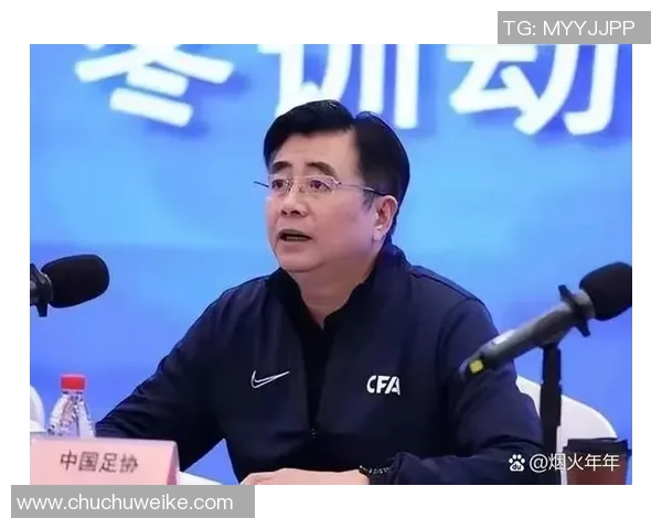 巴蜀地区足球明星盘点及其在中国足球历史中的影响力分析