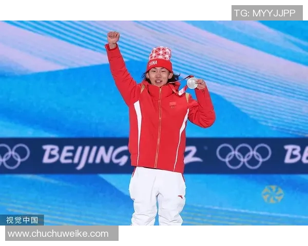 成都足球队在奥运会舞台上的奋斗与荣耀之路揭秘 成都足球队在奥运会舞台上的奋斗与荣耀之路揭秘